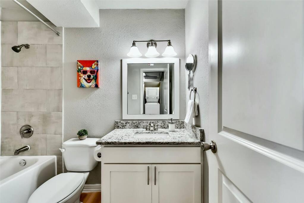 Dallas Boutique Flat + Arboretum Tickets Included Екстер'єр фото