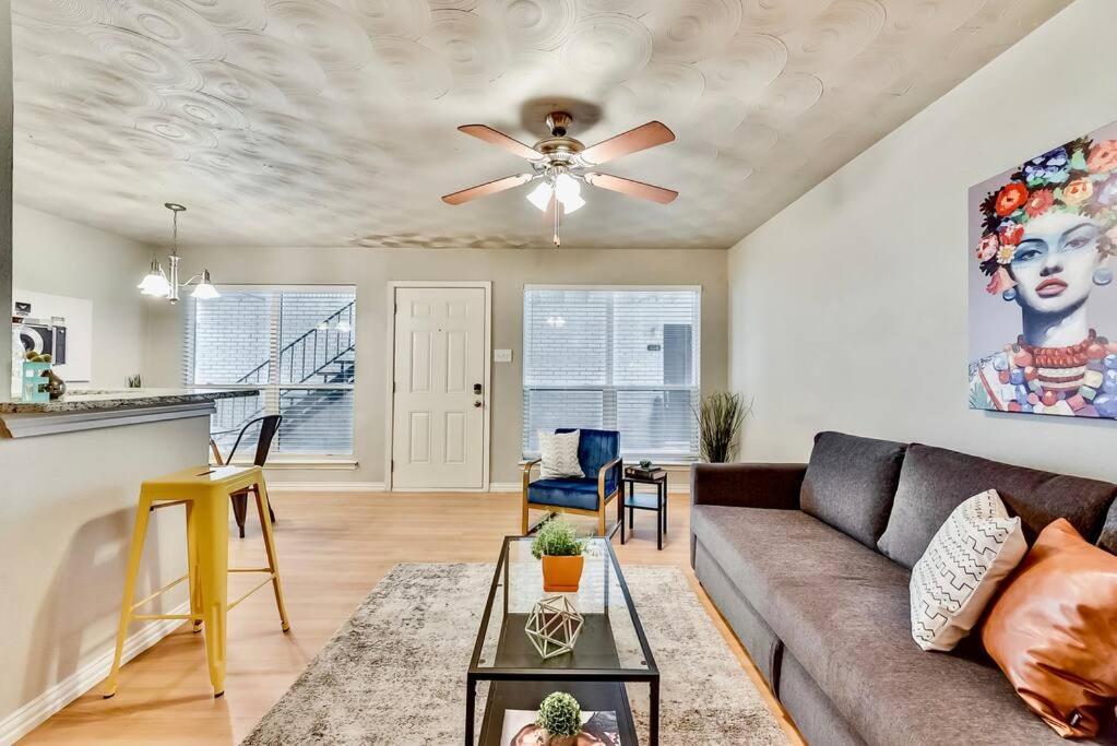 Dallas Boutique Flat + Arboretum Tickets Included Екстер'єр фото