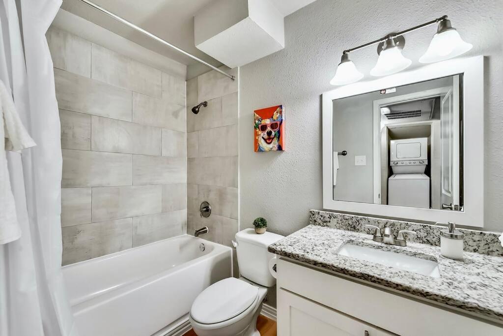 Dallas Boutique Flat + Arboretum Tickets Included Екстер'єр фото