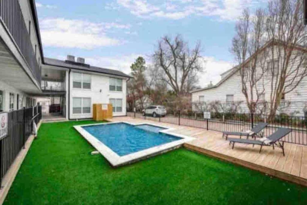 Dallas Boutique Flat + Arboretum Tickets Included Екстер'єр фото